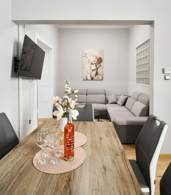 City Twenty 2Bdr Apartment By Irundo Zagreb Exteriör bild